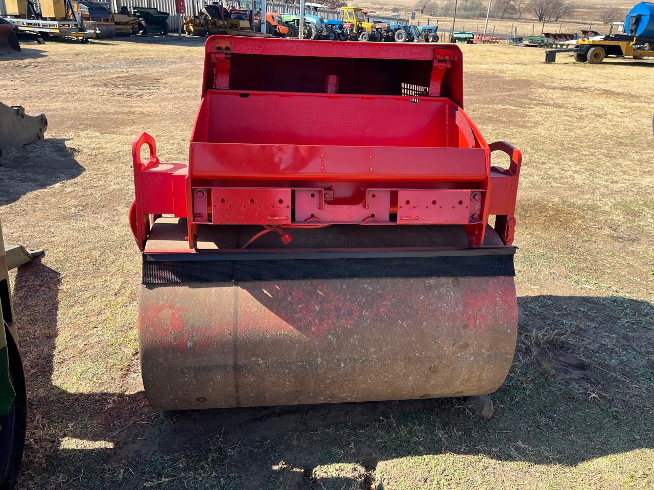 Smooth Drum Vibrating Roller - Image 6