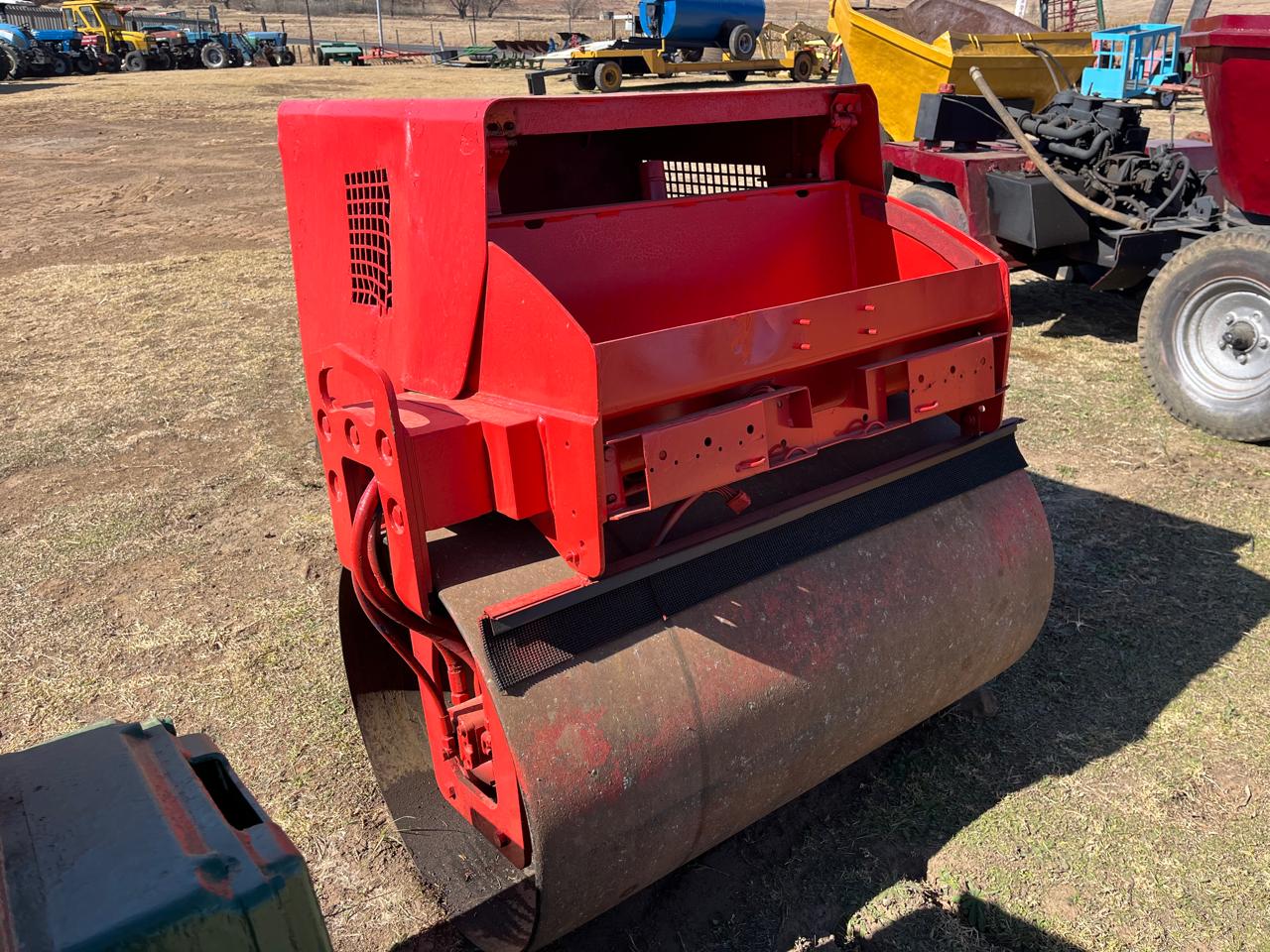 Smooth Drum Vibrating Roller - Image 7