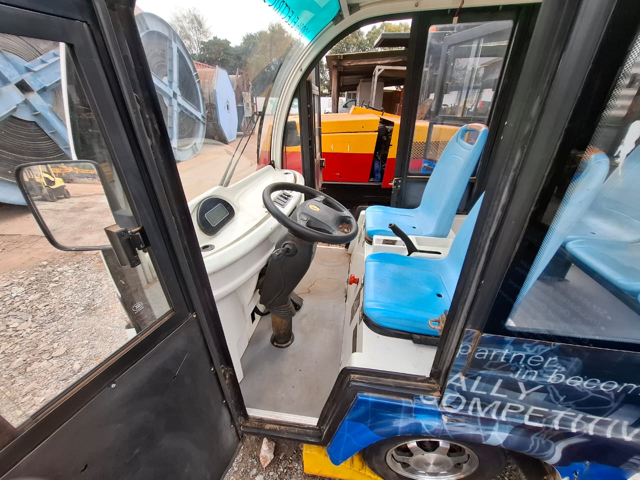 2013 Electric Shuttle Bus 14 Seater - Image 8