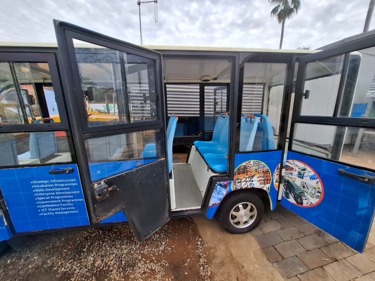 2013 Electric Shuttle Bus 14 Seater - Image 7