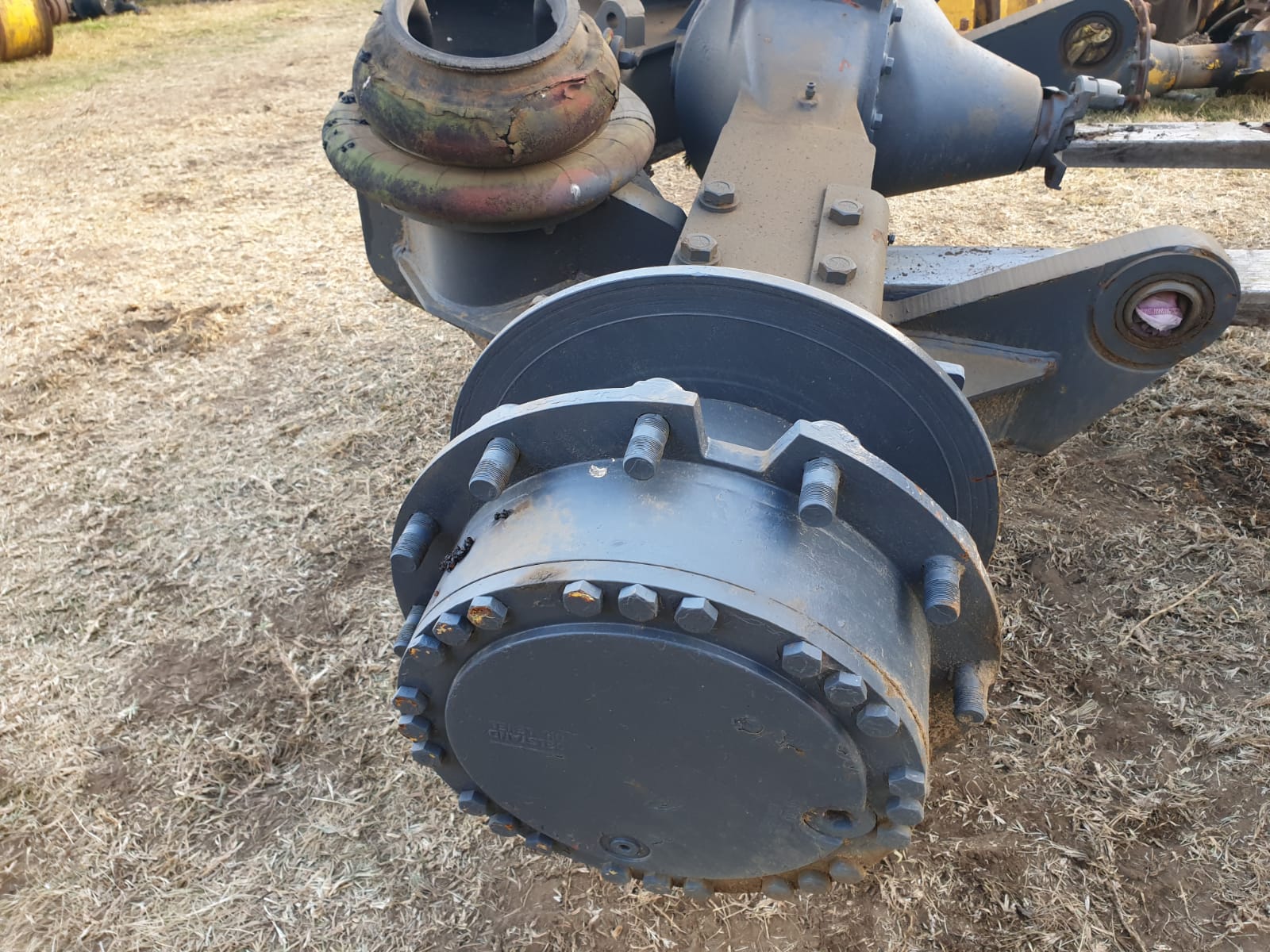 ZF AP-9/HK Front Differential Axle - Image 7