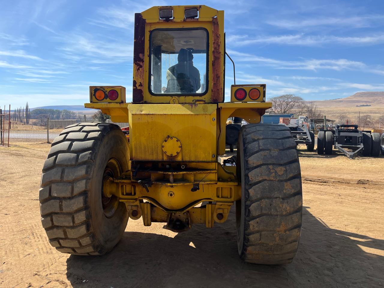 1999 Dezzi H120T Haulage Tow Tractor - Image 8