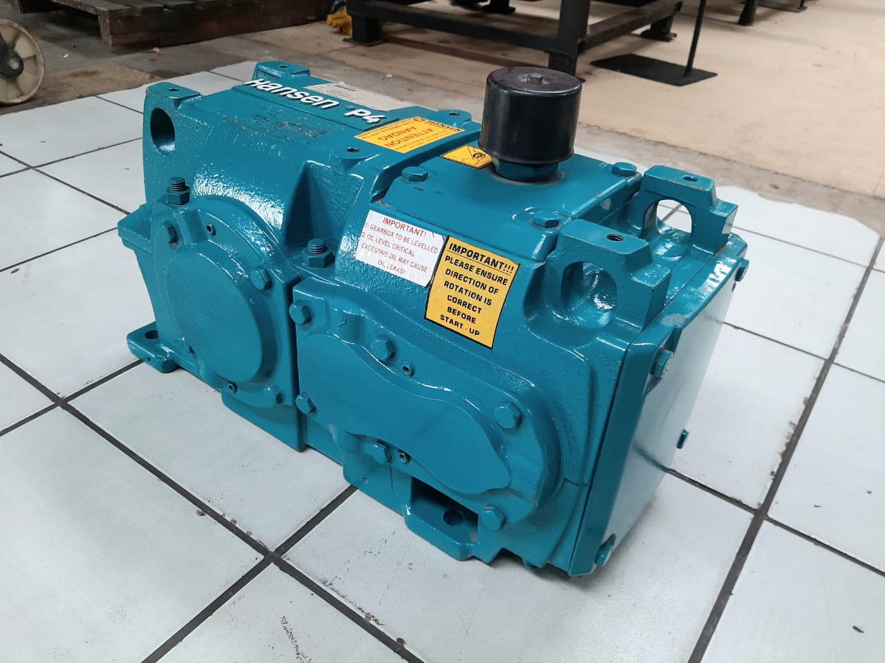 Hansen P4 Multistage Industrial Gearbox 37kW Ratio 22.4 to 1 - Image 3