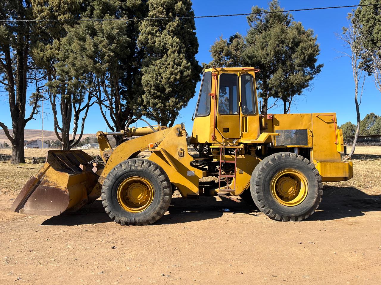 Caterpillar 936 Front End Loader - Image 4