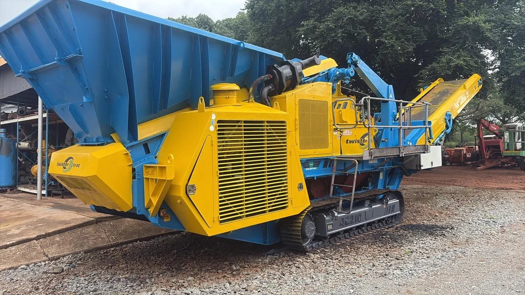 Pilot Crushtec Twistertrac AC210 VSI Crusher - Image 2