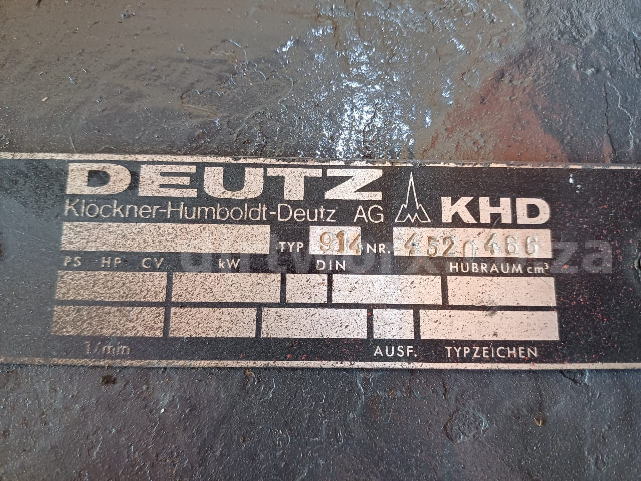 Deutz F8L914 V8 Engine - Image 10