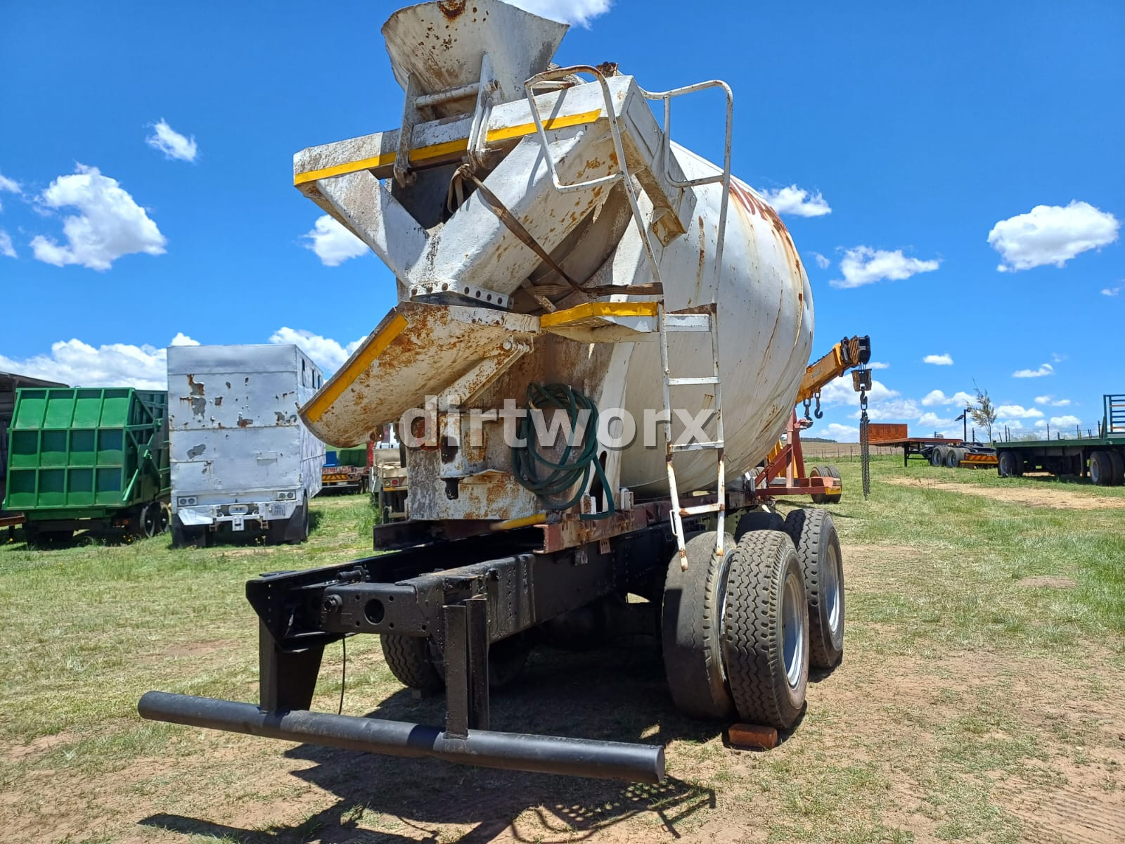 Concrete Mixer Tractor Trailer - Image 3