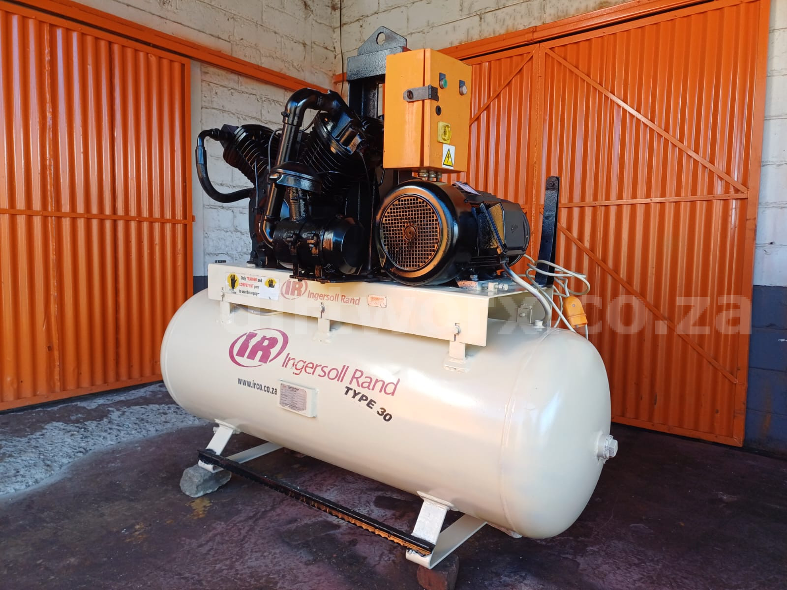 Ingersoll Rand Air Compressor 50 CFM - Image 3