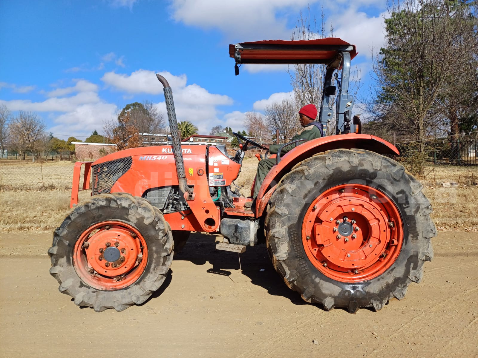 2018 Kubota M8540 Tractor - Image 3