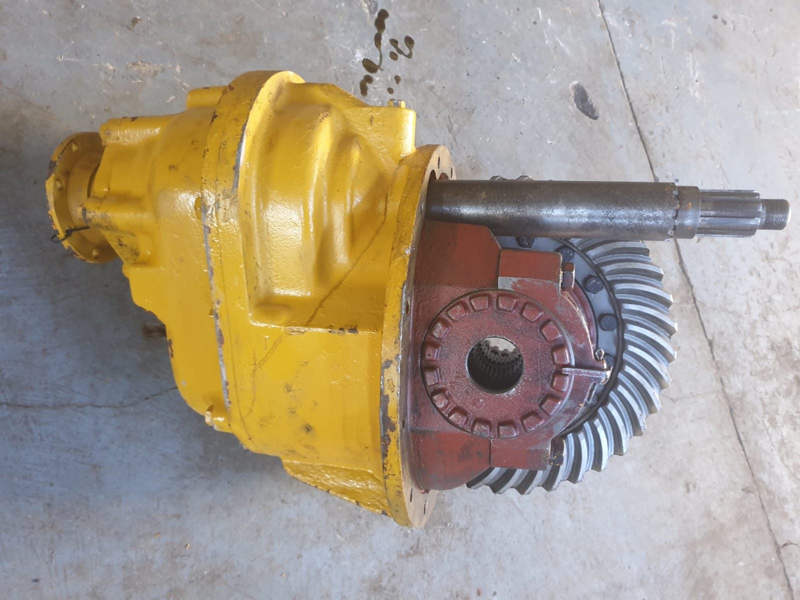 Centre Portion Middle Axle F643 Bell B25B