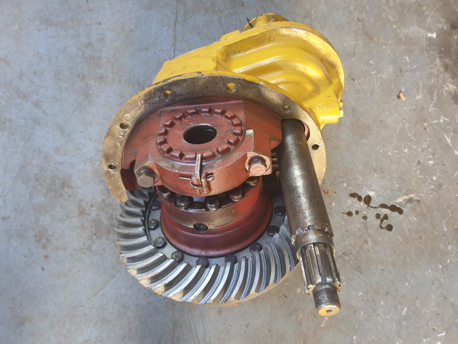 Centre Portion Middle Axle F643 Bell B25B - Image 3