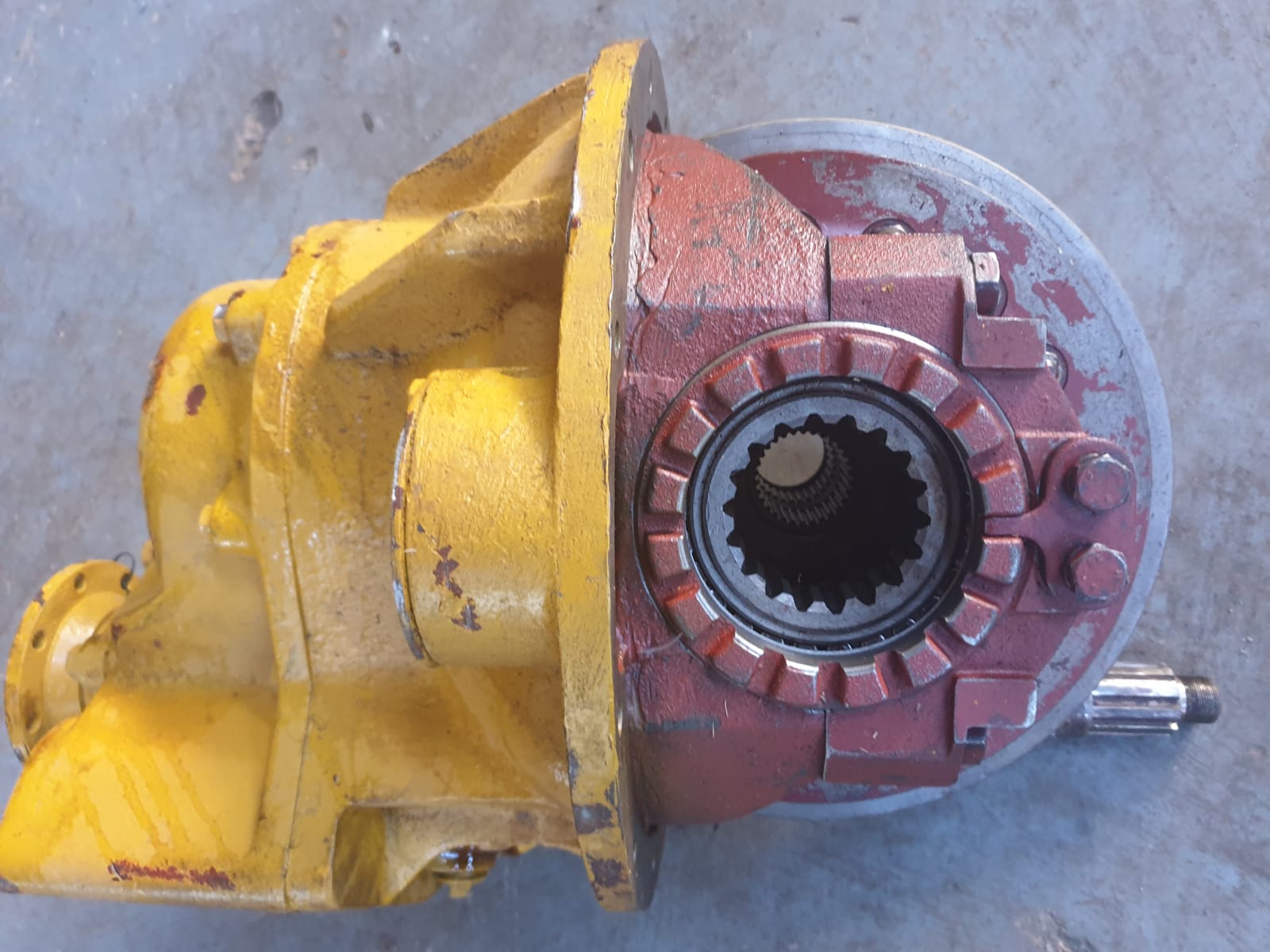 Centre Portion Middle Axle F643 Bell B25B - Image 7