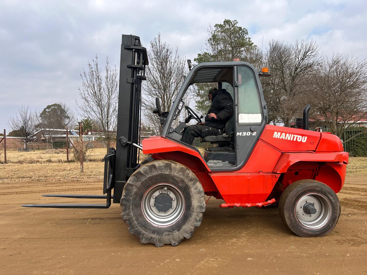 2006 Manitou M30-2 Rough Terrain Forklift 3 Ton - Image 4