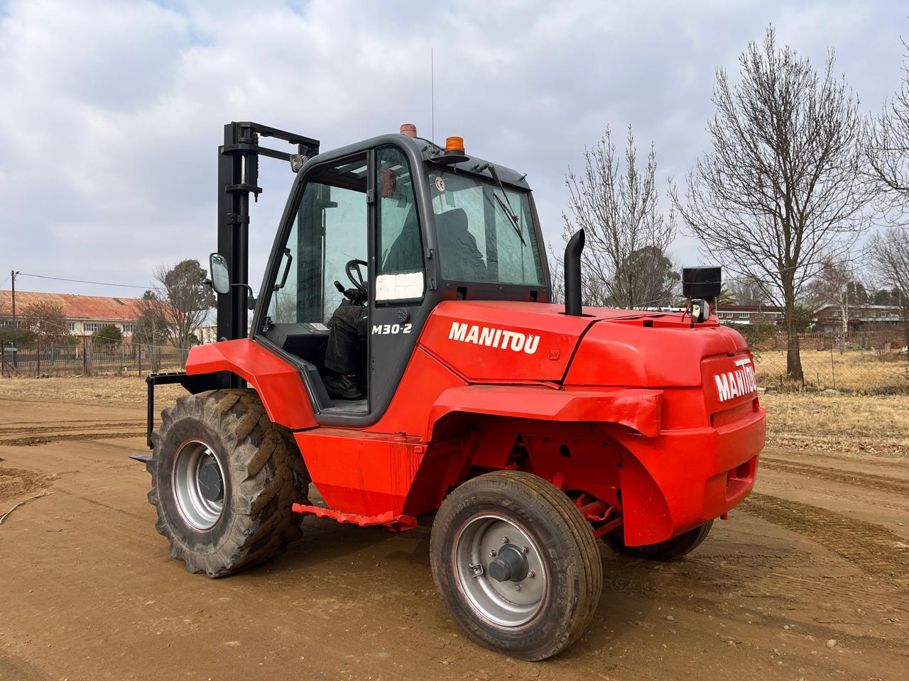2006 Manitou M30-2 Rough Terrain Forklift 3 Ton - Image 5