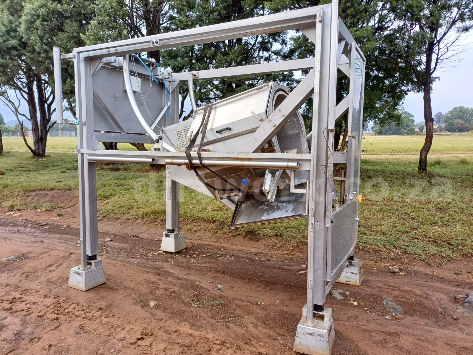 Industrial Vegetable Dryer - Image 3
