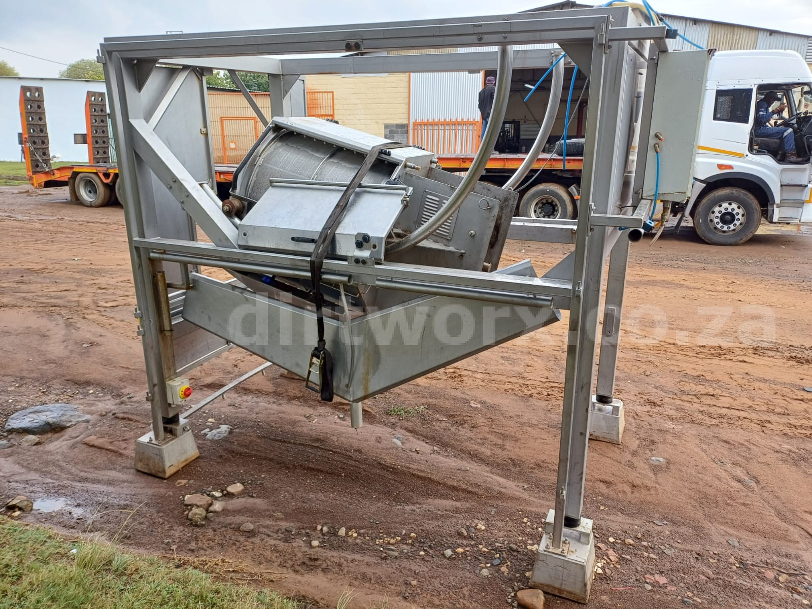 Industrial Vegetable Dryer - Image 7