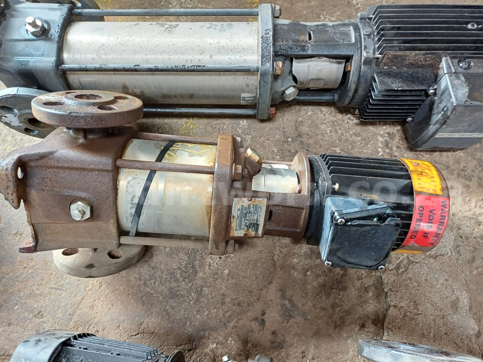 Grunfos CR1-9 Multistage Centrifugal Pump with Motor - Image 4