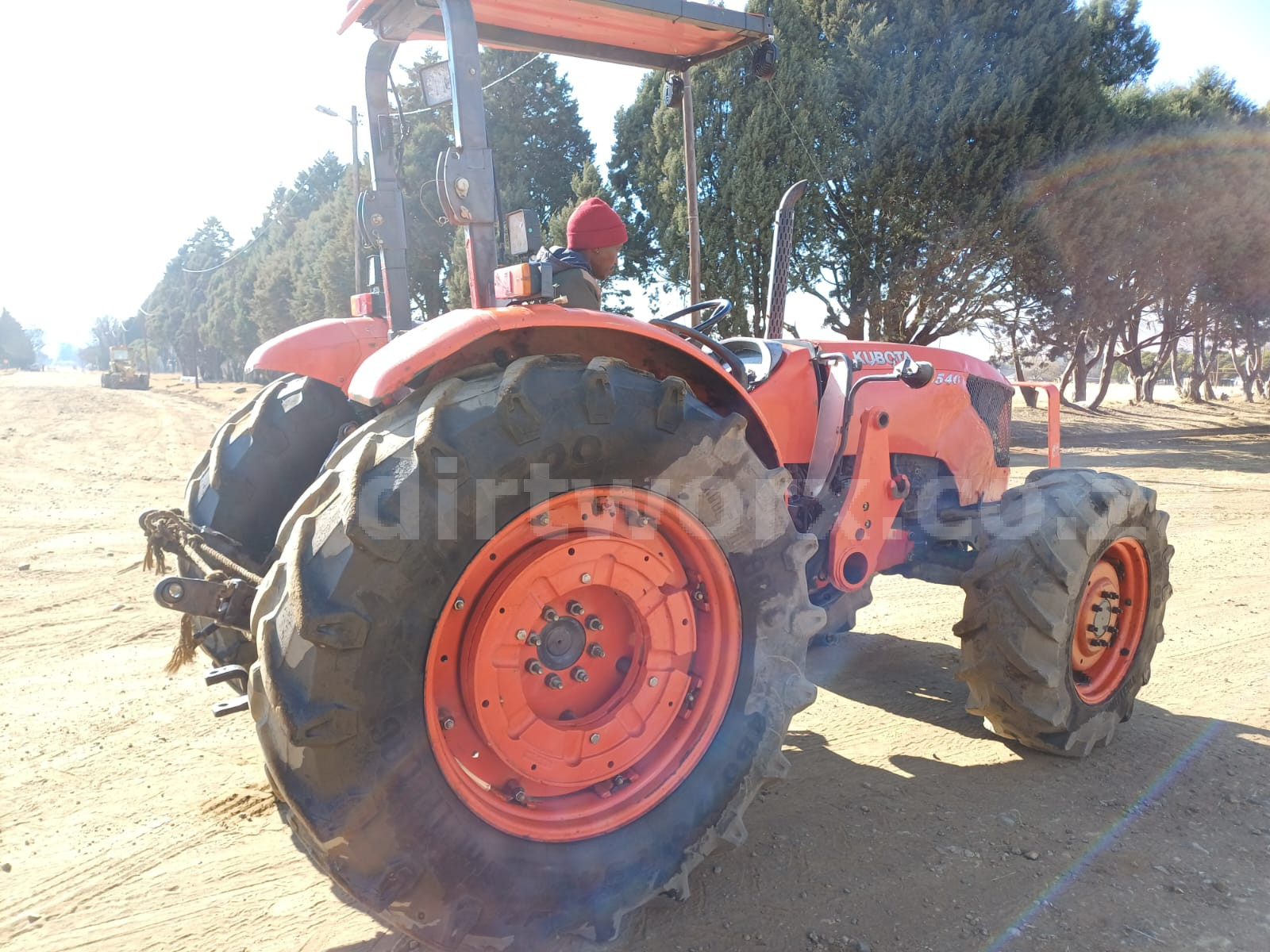 2018 Kubota M8540 Tractor - Image 7
