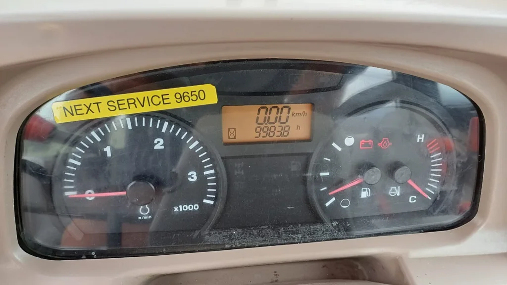 2015 Kubota M8540 Tractor - Image 12