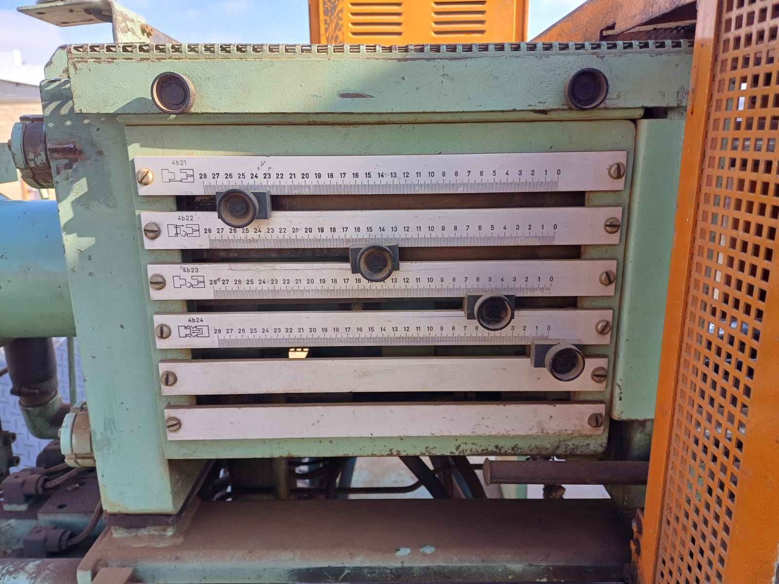 Klockner Ferromatik Injection Plastic Moulder Machine - Image 11