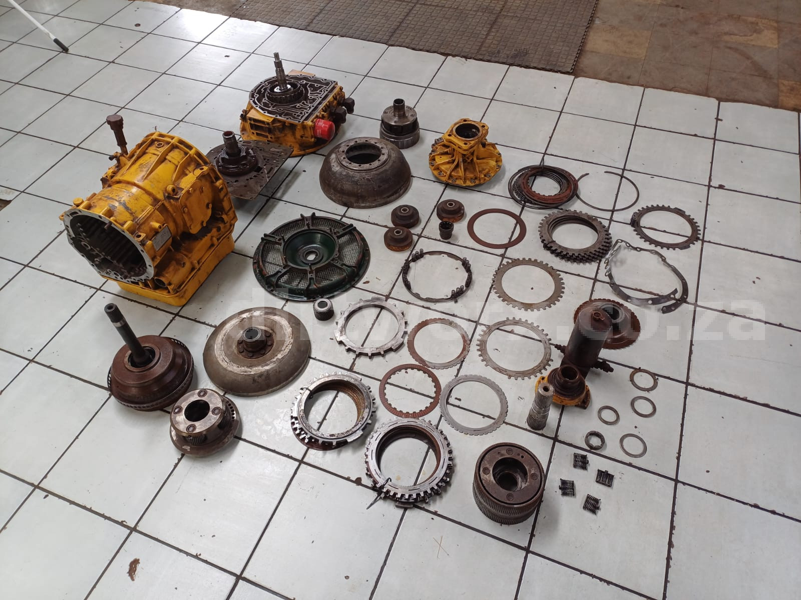 Allison 2000 Transmission for Spares - Image 2