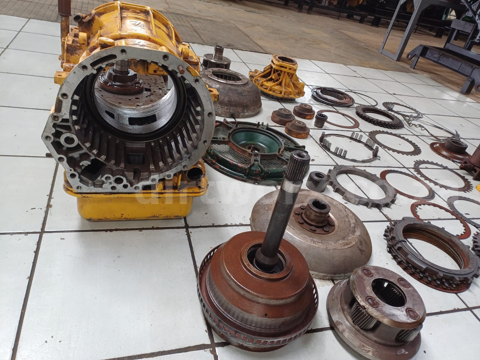 Allison 2000 Transmission for Spares - Image 5