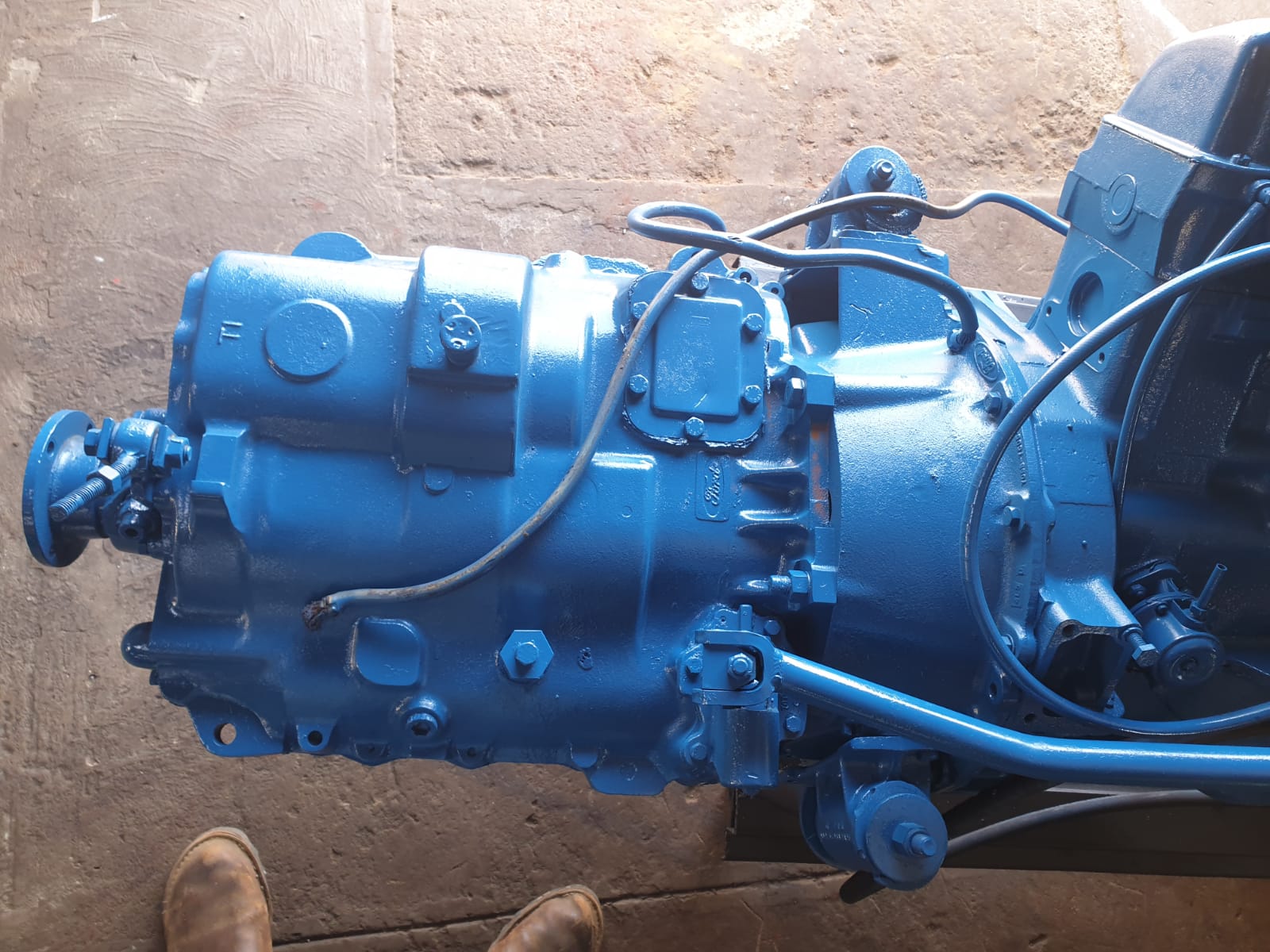 Ford 2713E Engine with Gearbox - Image 5