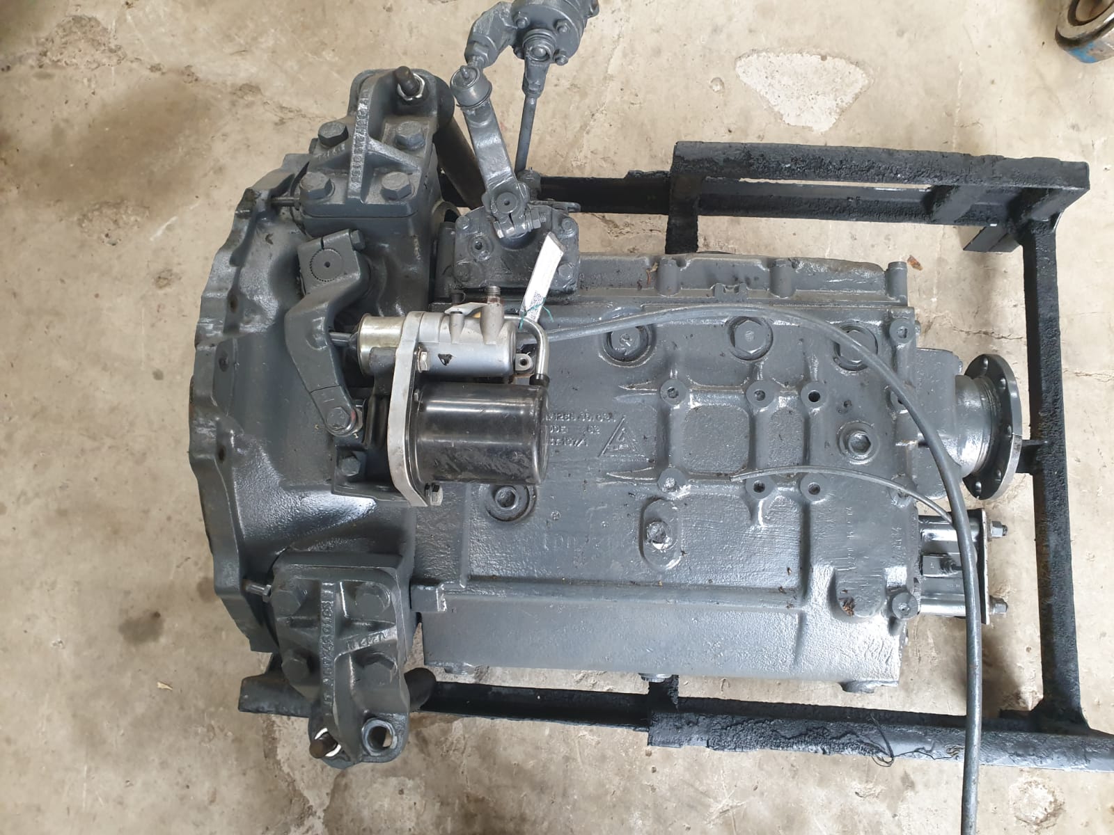 ZF S6-90 Gearbox - Image 2