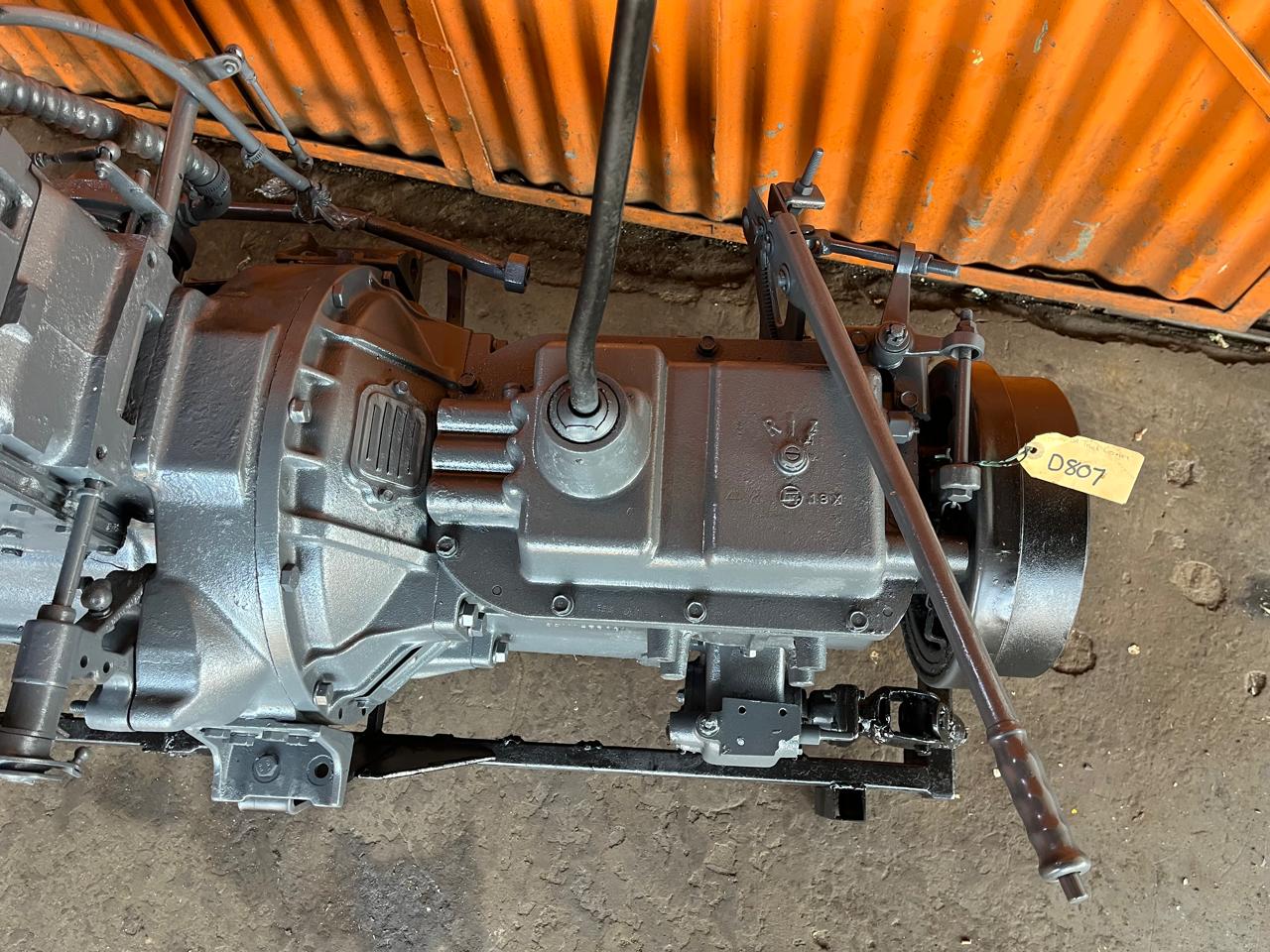 Toyota DA Truck Gearbox - Image 2