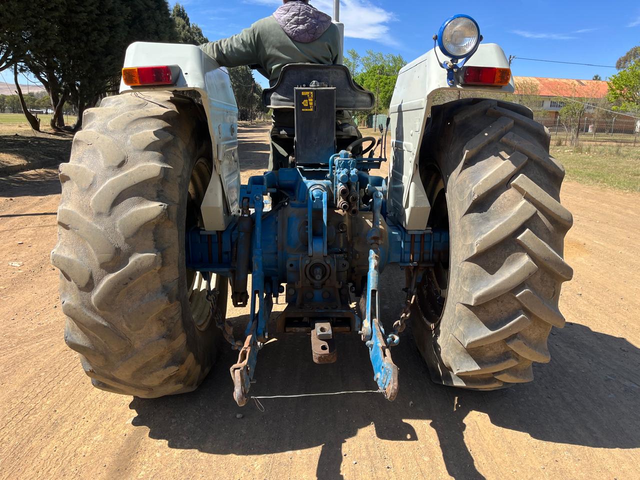 Ford 7610 Tractor - Image 10