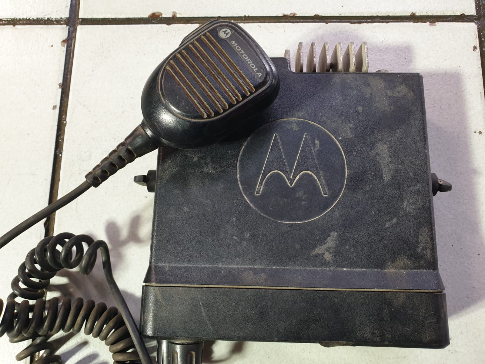 Motorola DM4400 UHF Base/Vehicle Two-Way Radio - Image 3