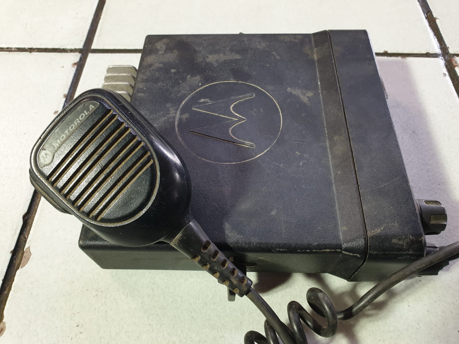 Motorola DM4400 UHF Base/Vehicle Two-Way Radio - Image 4