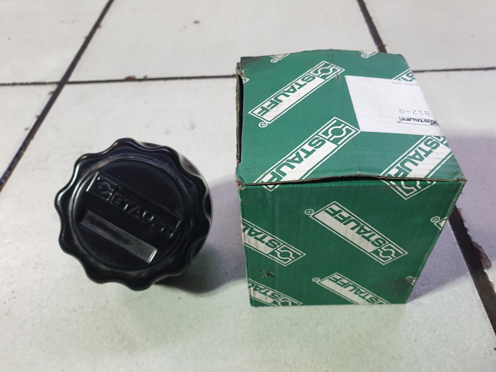 Screw-In Metal Filler Breather cap made of Steel,epoxy-coated Ø80mm 10 Micron Foam Connection Thread: 3/4 BSP - Image 2