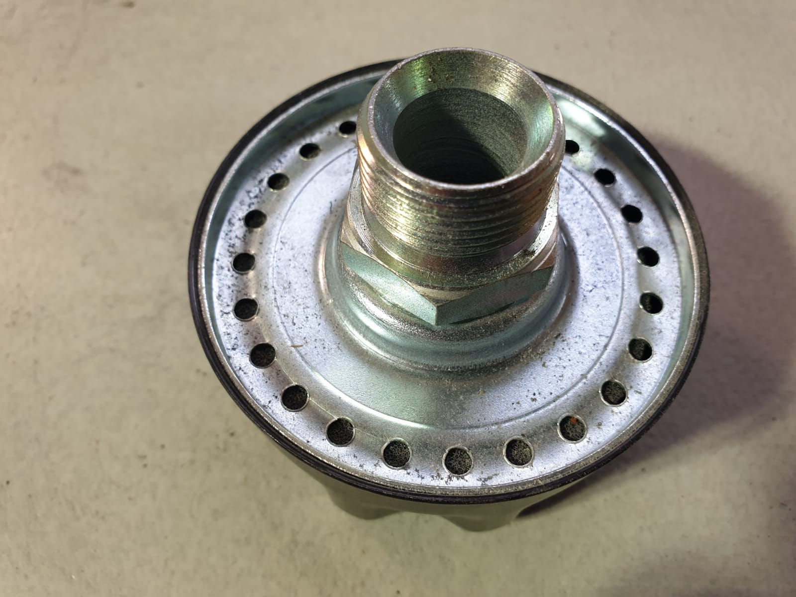 Screw-In Metal Filler Breather cap made of Steel,epoxy-coated Ø80mm 10 Micron Foam Connection Thread: 3/4 BSP - Image 3