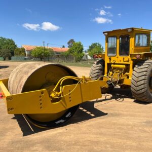 Smooth Vibrating Drum Roller