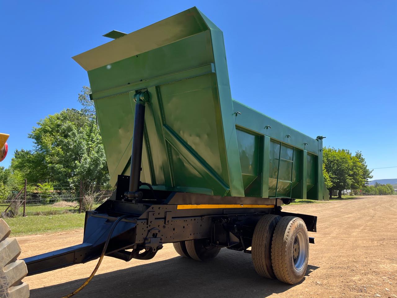 Farm Tipper Trailer - Image 3