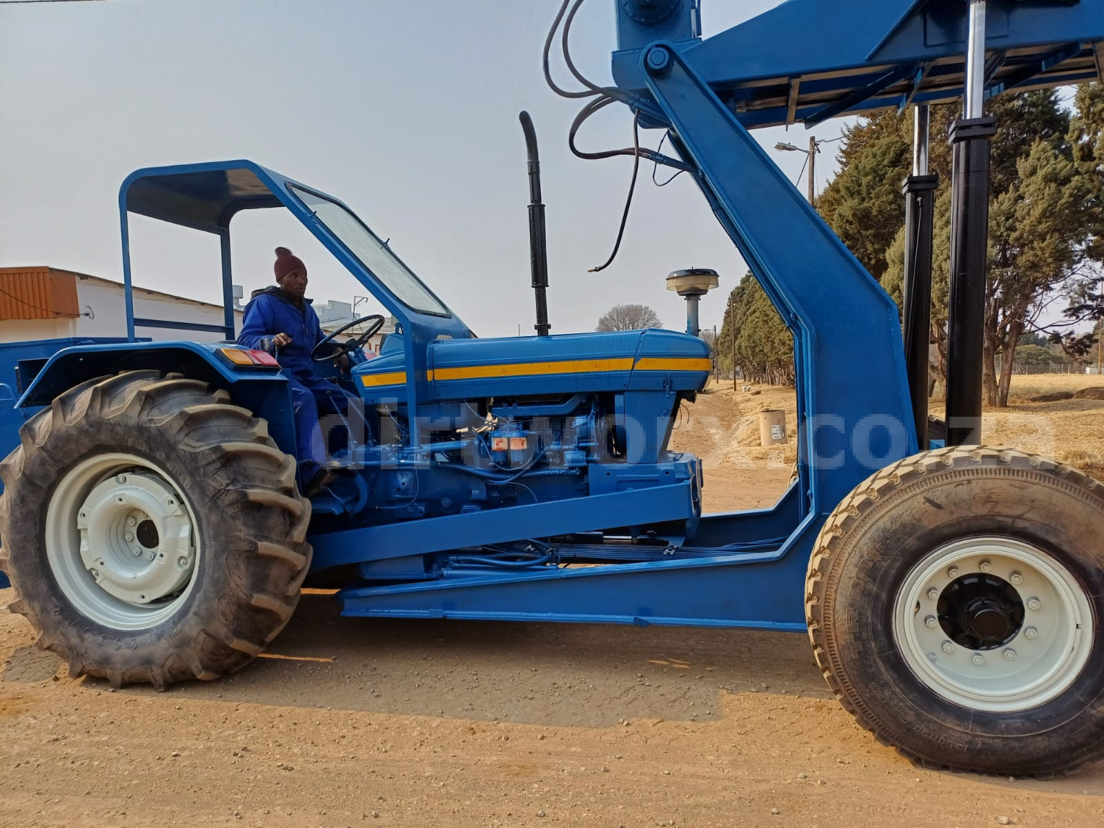 Ford Mobilift Carry Crane 7 Ton - Image 4