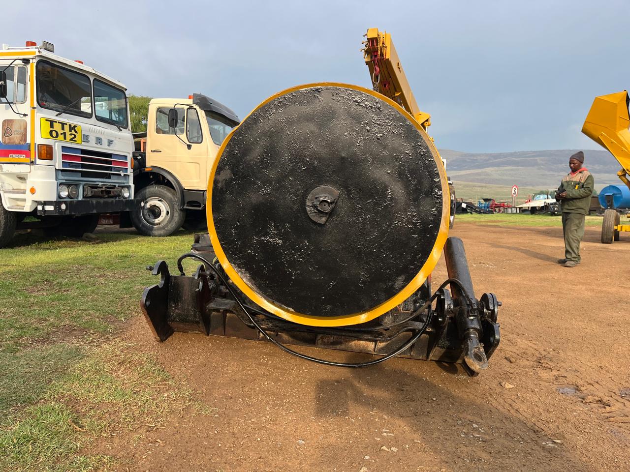 Hydraulic Concrete Mixer - Image 7