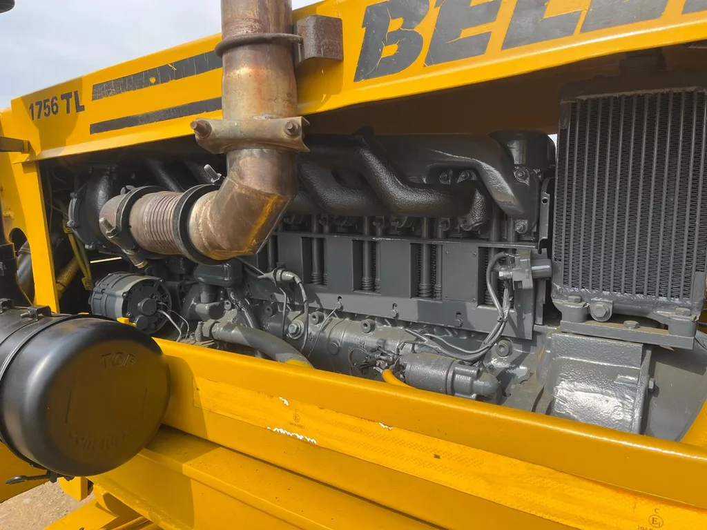 Bell 1756 Haulage Tow Tractor - Image 11