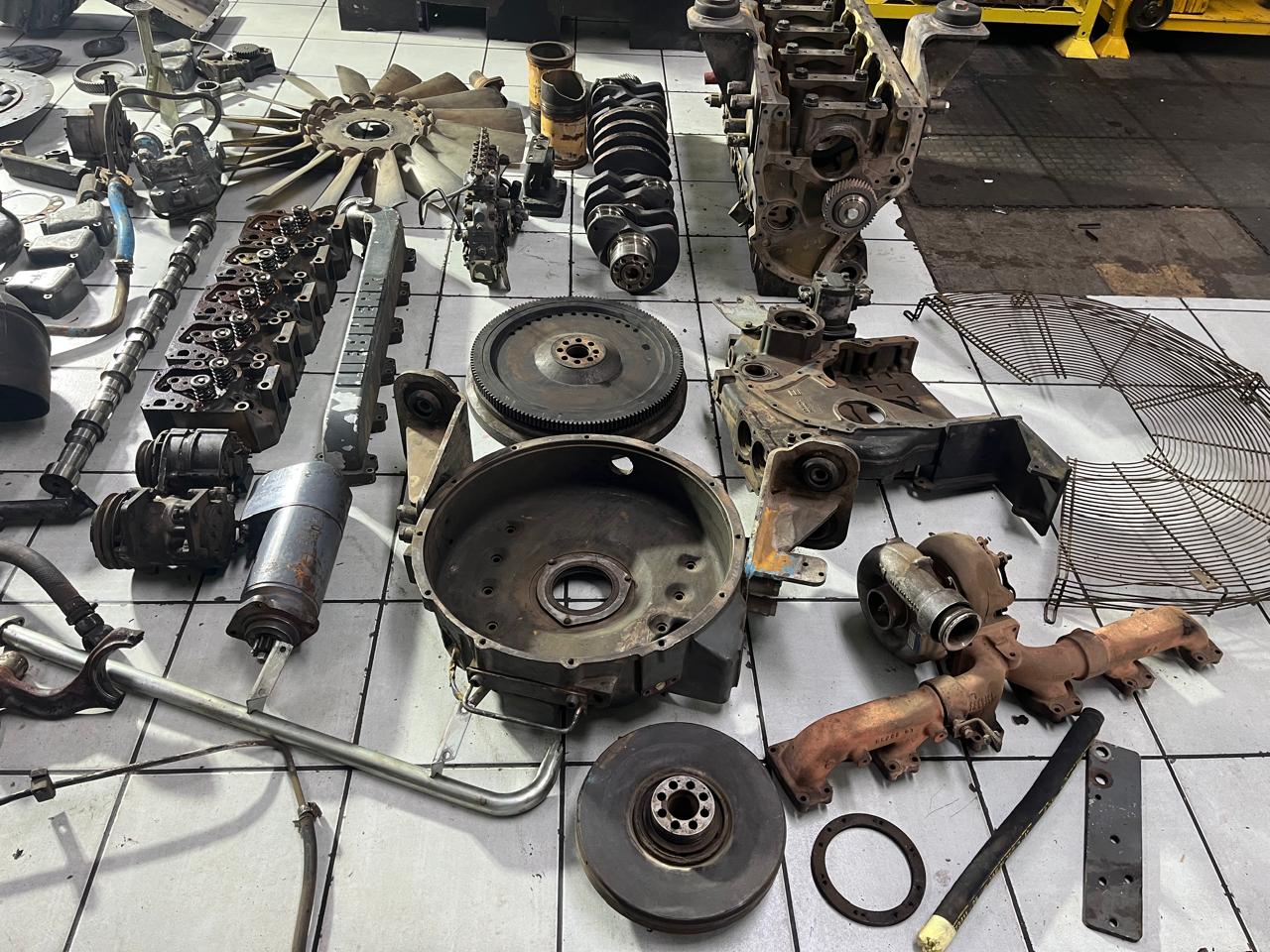 Liebherr D926Ti Engine Stripped - Image 8