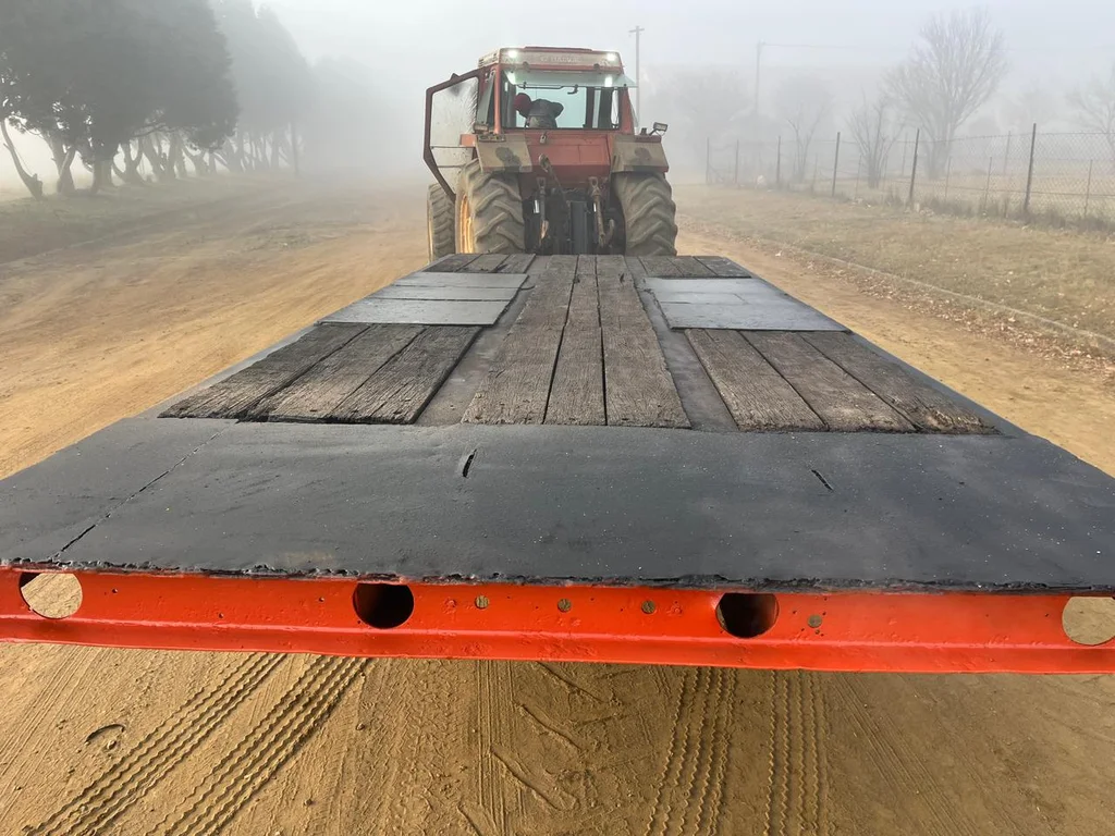 Hyster Tilt Deck Rollback Trailer - Image 6