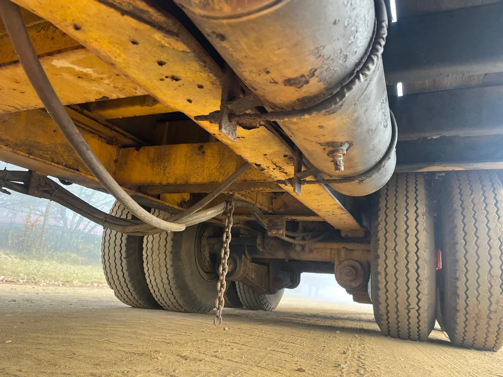 Hyster Tilt Deck Rollback Trailer - Image 11