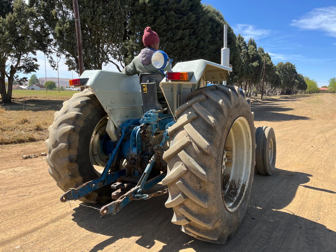Ford 7610 Tractor - Image 8