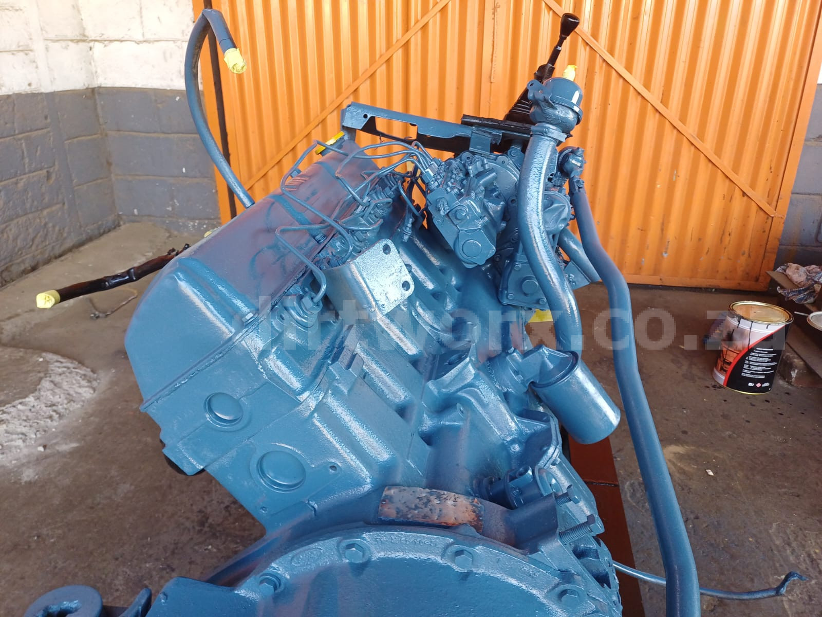Ford 2713E Engine - Image 4