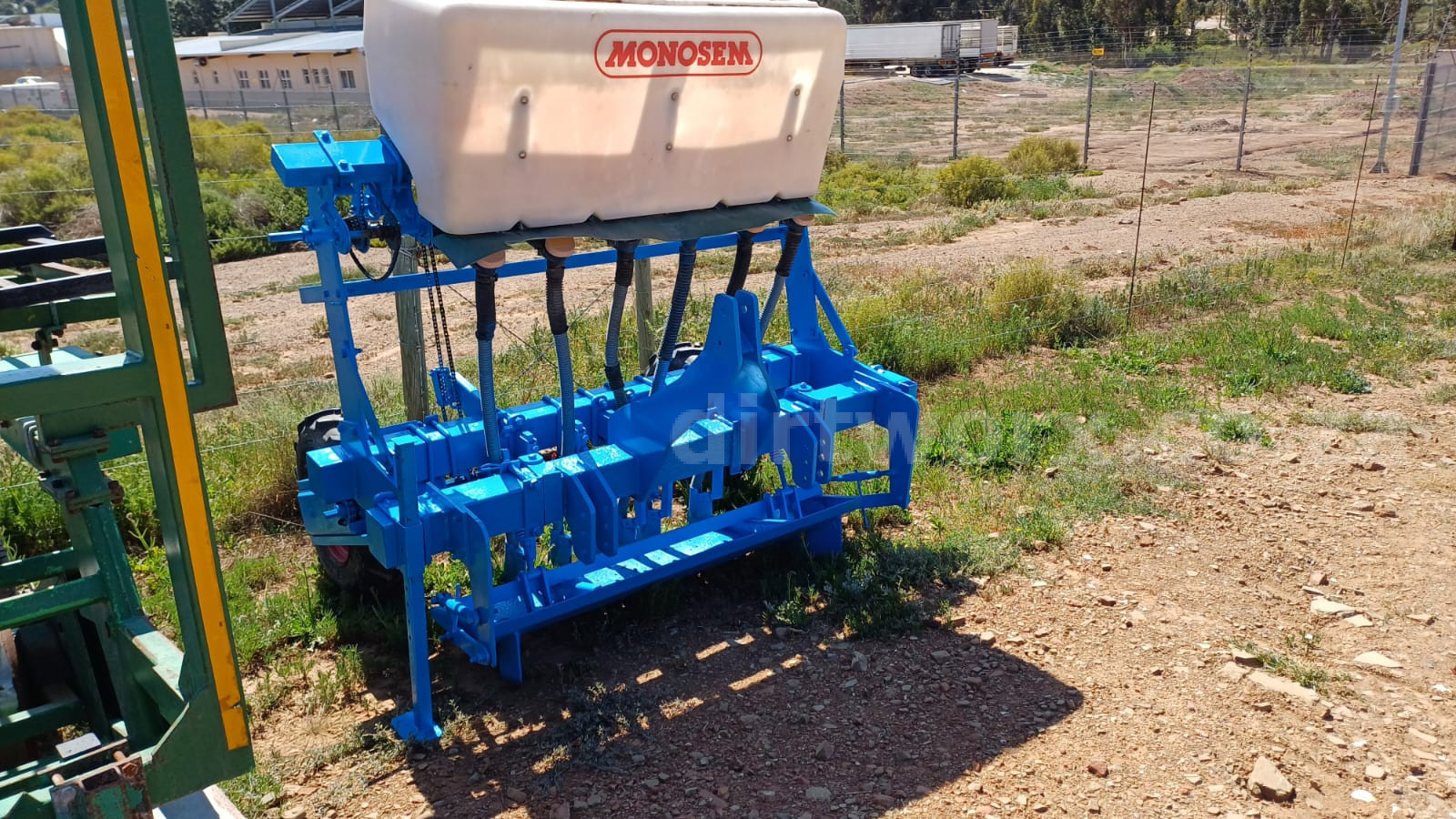 Monosem Fertiliser Spreader Kunsmis Strooier - Image 5