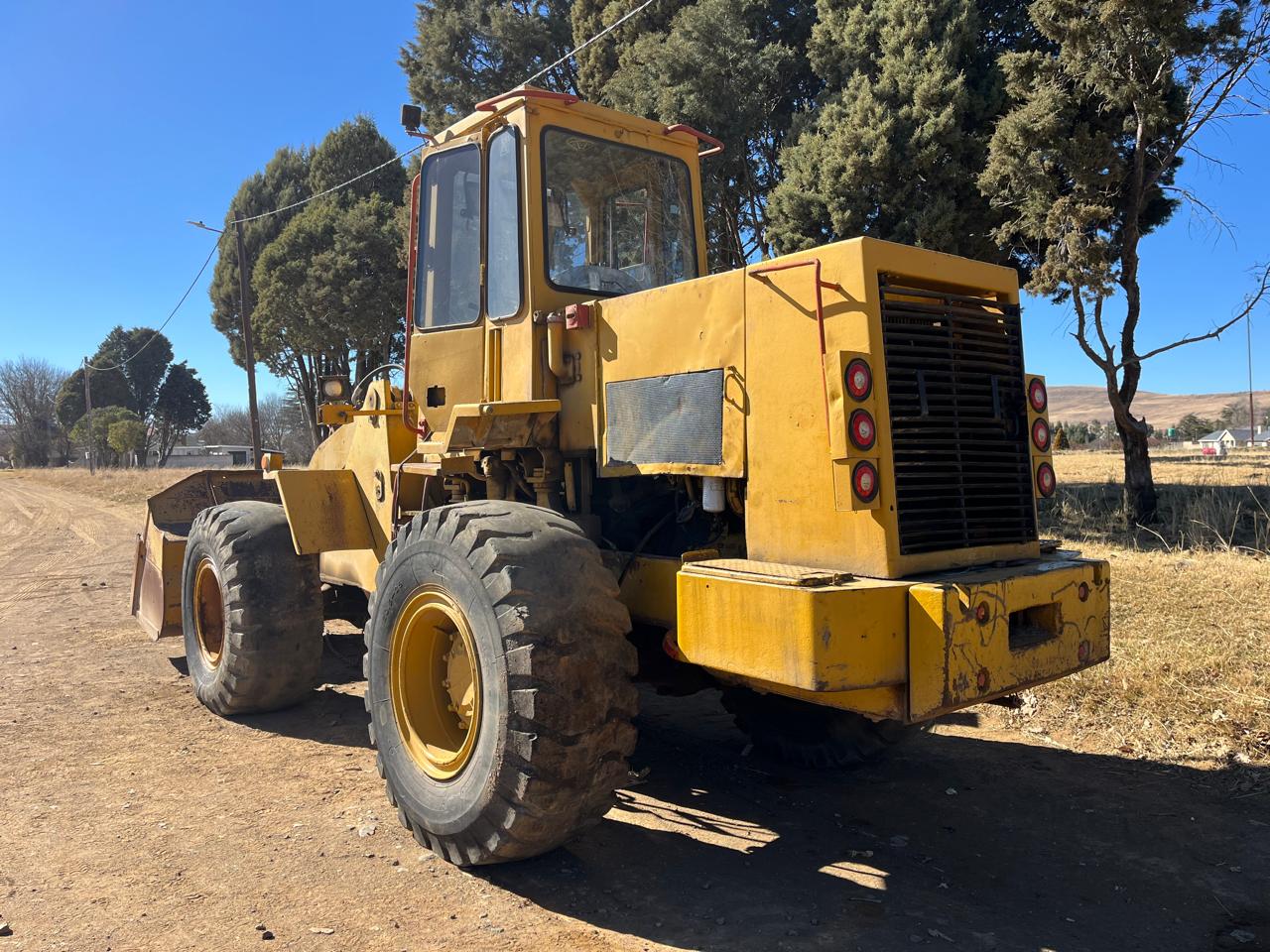 Caterpillar 936 Front End Loader - Image 5
