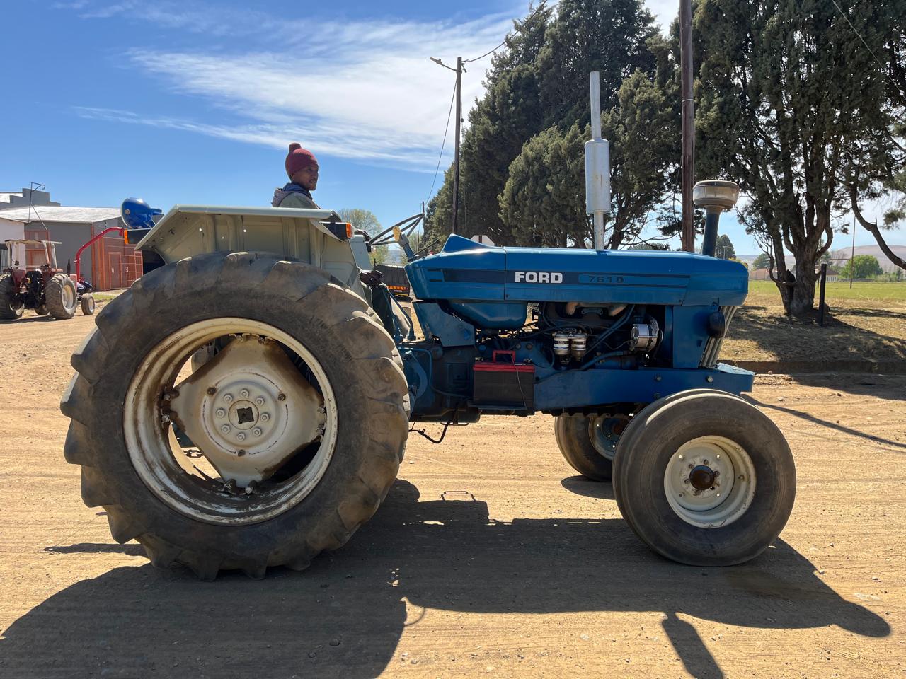 Ford 7610 Tractor - Image 6