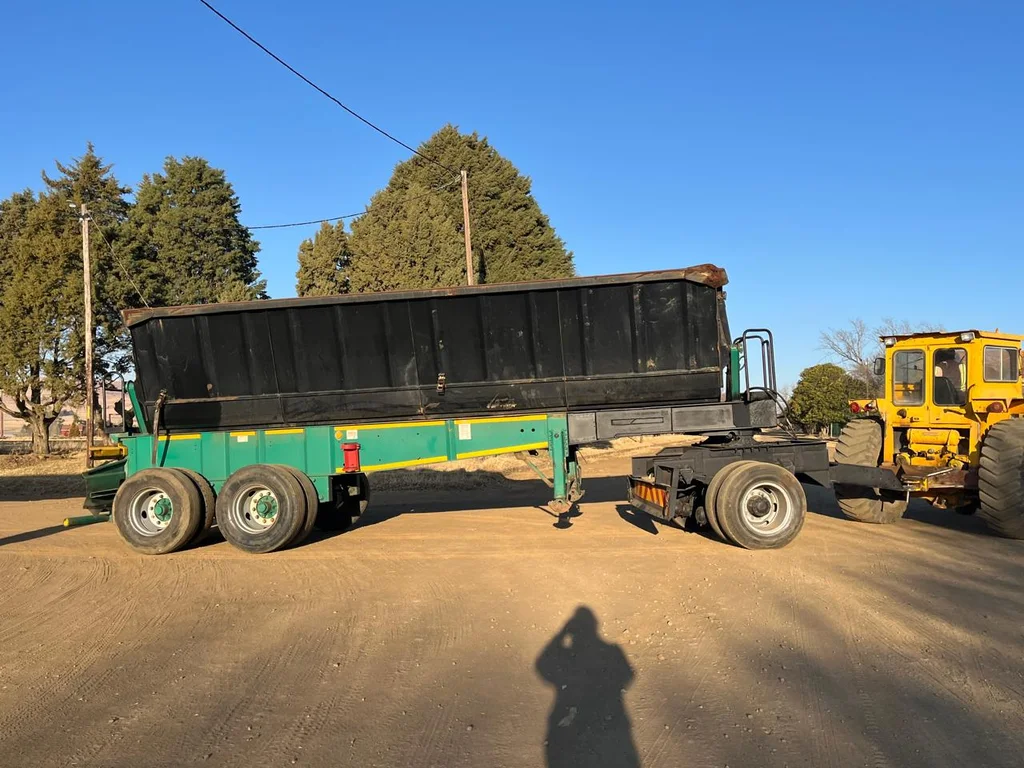 2017 Top Trailers Side Tipper Trailer - Image 8