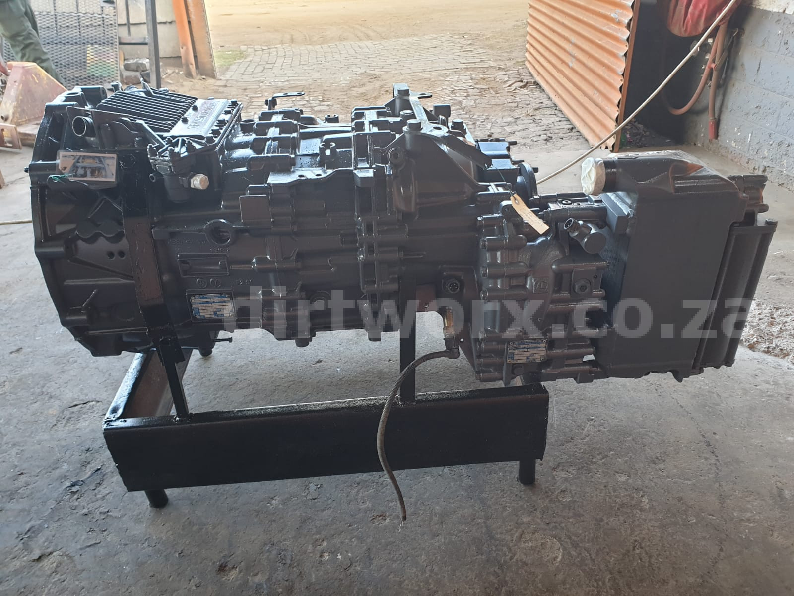 ZF Astronic 12 AS 2301 Gearbox - Image 2