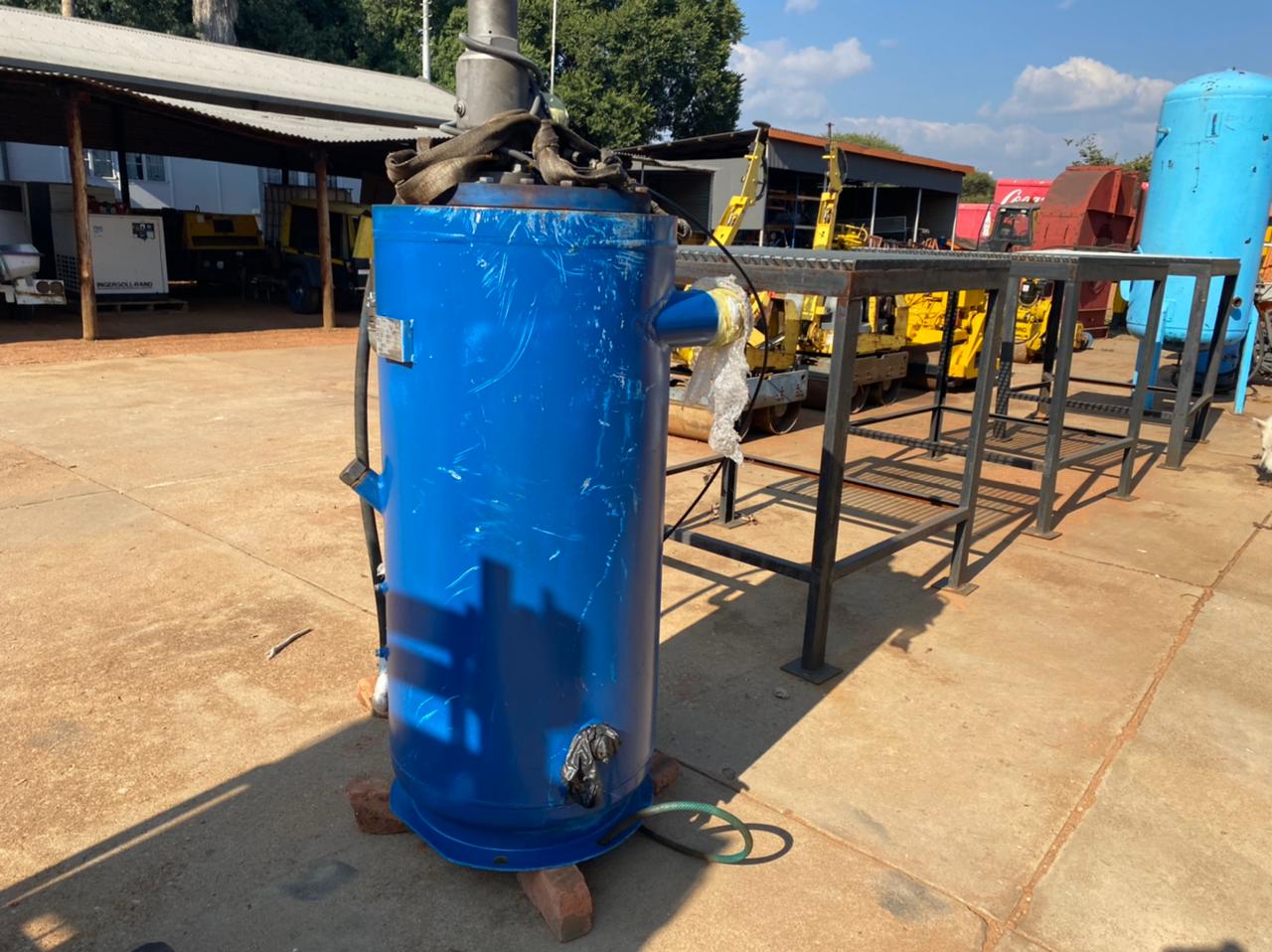 Sullair Compressor Head with Oil Separator Tank - Image 3